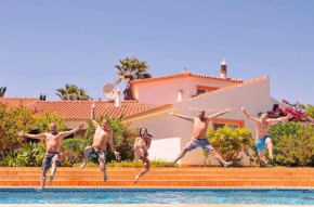 Villa Lagos Algarve for families & friends, 6 bedrooms, 7 bathrooms, pool, BBQ, central heating